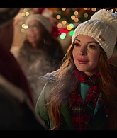 Falling_For_Christmas_2022_1080p_LLP_006194.jpg