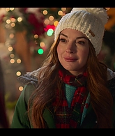 Falling_For_Christmas_2022_1080p_LLP_006258.jpg