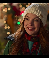 Falling_For_Christmas_2022_1080p_LLP_006264.jpg