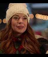 Falling_For_Christmas_2022_1080p_LLP_006359.jpg