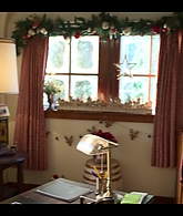 Falling_For_Christmas_2022_1080p_LLP_007702.jpg