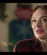 Falling_For_Christmas_2022_1080p_LLP_007732.jpg
