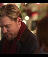 Falling_For_Christmas_2022_1080p_LLP_007827.jpg