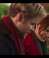 Falling_For_Christmas_2022_1080p_LLP_007832.jpg