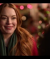 Falling_For_Christmas_2022_1080p_LLP_007949.jpg