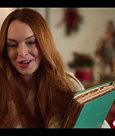 Falling_For_Christmas_2022_1080p_LLP_008774.jpg