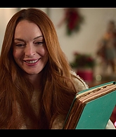 Falling_For_Christmas_2022_1080p_LLP_008776.jpg