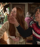 Falling_For_Christmas_2022_1080p_LLP_008968.jpg