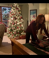 Falling_For_Christmas_2022_1080p_LLP_009393.jpg