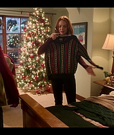 Falling_For_Christmas_2022_1080p_LLP_009409.jpg