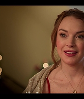 Falling_For_Christmas_2022_1080p_LLP_009810.jpg