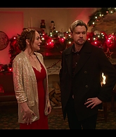 Falling_For_Christmas_2022_1080p_LLP_009850.jpg