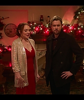 Falling_For_Christmas_2022_1080p_LLP_009852.jpg