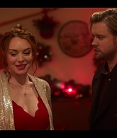 Falling_For_Christmas_2022_1080p_LLP_009859.jpg