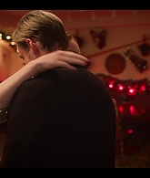 Falling_For_Christmas_2022_1080p_LLP_009942.jpg