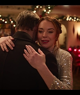 Falling_For_Christmas_2022_1080p_LLP_009950.jpg