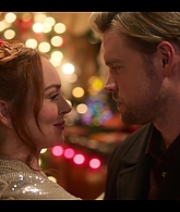 Falling_For_Christmas_2022_1080p_LLP_009982.jpg