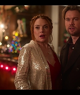 Falling_For_Christmas_2022_1080p_LLP_010002.jpg