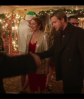 Falling_For_Christmas_2022_1080p_LLP_010059.jpg