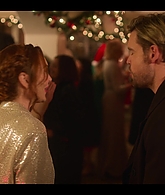 Falling_For_Christmas_2022_1080p_LLP_010115.jpg