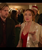 Falling_For_Christmas_2022_1080p_LLP_010125.jpg