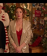 Falling_For_Christmas_2022_1080p_LLP_010161.jpg