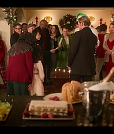 Falling_For_Christmas_2022_1080p_LLP_010475.jpg