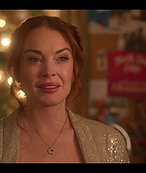 Falling_For_Christmas_2022_1080p_LLP_010517.jpg