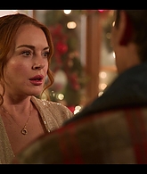 Falling_For_Christmas_2022_1080p_LLP_010660.jpg