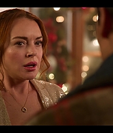 Falling_For_Christmas_2022_1080p_LLP_010677.jpg