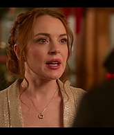Falling_For_Christmas_2022_1080p_LLP_010719.jpg