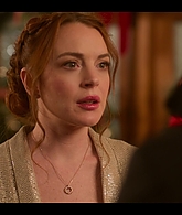 Falling_For_Christmas_2022_1080p_LLP_010721.jpg
