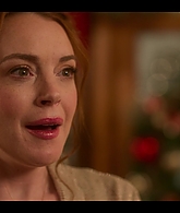 Falling_For_Christmas_2022_1080p_LLP_010731.jpg