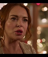 Falling_For_Christmas_2022_1080p_LLP_010787.jpg