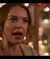 Falling_For_Christmas_2022_1080p_LLP_010792.jpg
