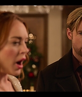 Falling_For_Christmas_2022_1080p_LLP_010795.jpg