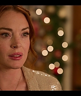 Falling_For_Christmas_2022_1080p_LLP_010833.jpg