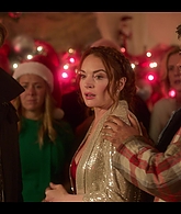 Falling_For_Christmas_2022_1080p_LLP_010874.jpg
