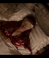 Falling_For_Christmas_2022_1080p_LLP_011009.jpg