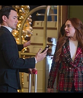 Falling_For_Christmas_2022_1080p_LLP_011874.jpg
