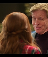 Falling_For_Christmas_2022_1080p_LLP_012003.jpg