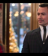 Falling_For_Christmas_2022_1080p_LLP_012286.jpg
