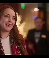 Falling_For_Christmas_2022_1080p_LLP_012288.jpg