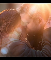 Falling_For_Christmas_2022_1080p_LLP_012780.jpg