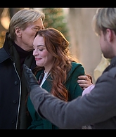 Falling_For_Christmas_2022_1080p_LLP_012874.jpg