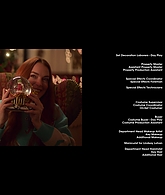 Falling_For_Christmas_2022_1080p_LLP_013057.jpg