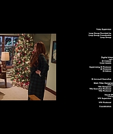 Falling_For_Christmas_2022_1080p_LLP_013217.jpg