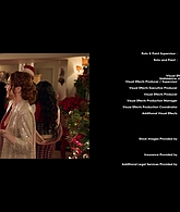 Falling_For_Christmas_2022_1080p_LLP_013258.jpg