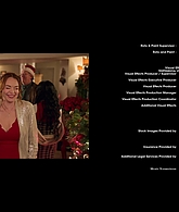 Falling_For_Christmas_2022_1080p_LLP_013260.jpg
