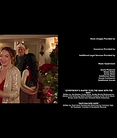 Falling_For_Christmas_2022_1080p_LLP_013278.jpg